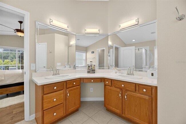 Building Photo - 12414 Cedarfield Dr