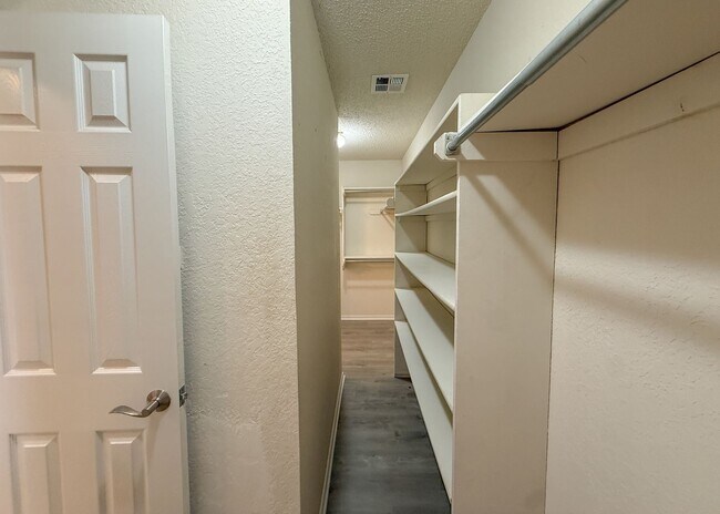 Building Photo - 1009 NW 168th St