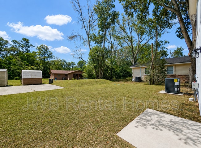 Building Photo - 6052 Redpoll Ave