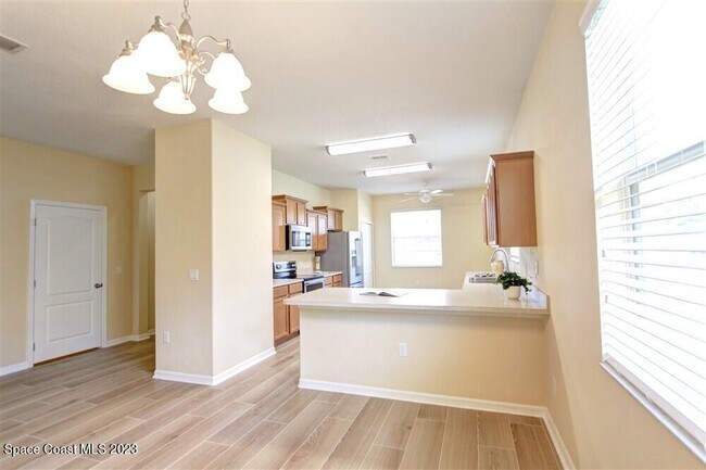 Building Photo - 5834 Trieda Dr