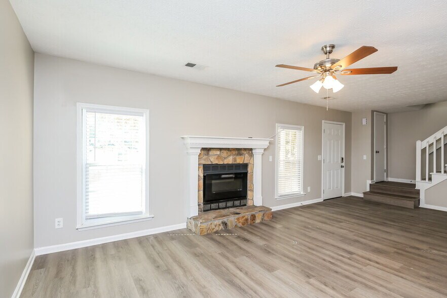 Building Photo - 94 Timothy Ln NW