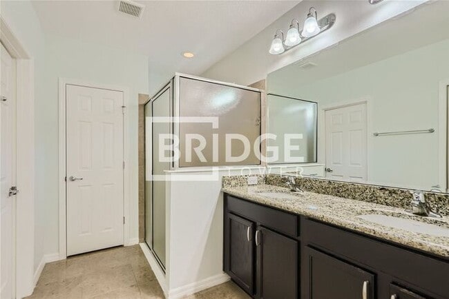 Building Photo - 185 Hamlet Lp