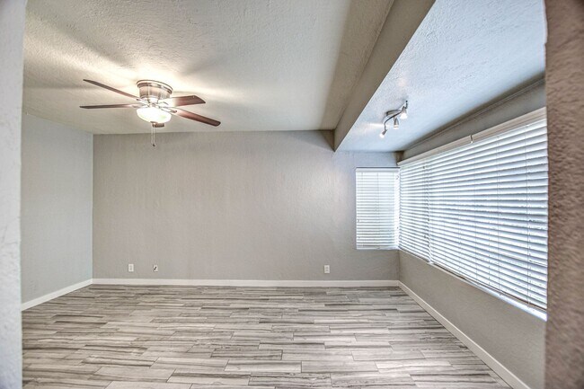 Building Photo - Vintage Ranch Home