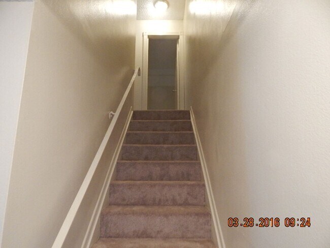 Building Photo - 3451 Columbia Ave