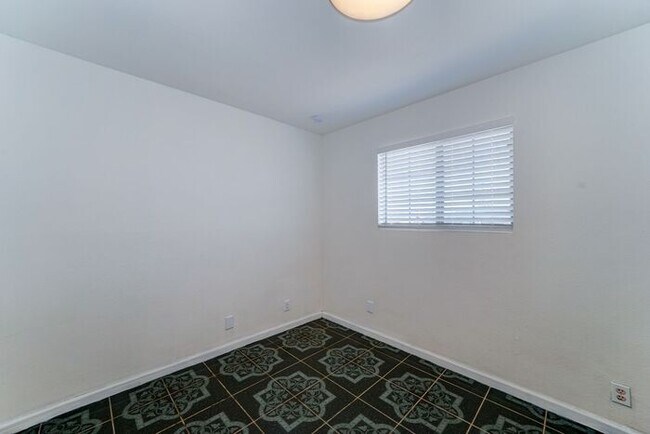 Building Photo - COMING SOON! Spacious 4-Bed Home Near South Mountain with Views and Upgrades