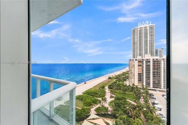 Building Photo - 6515 Collins Ave