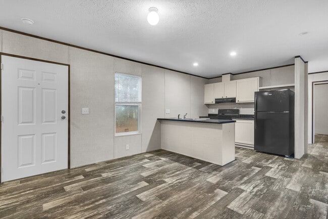 Building Photo - 108 Gladewood Cir