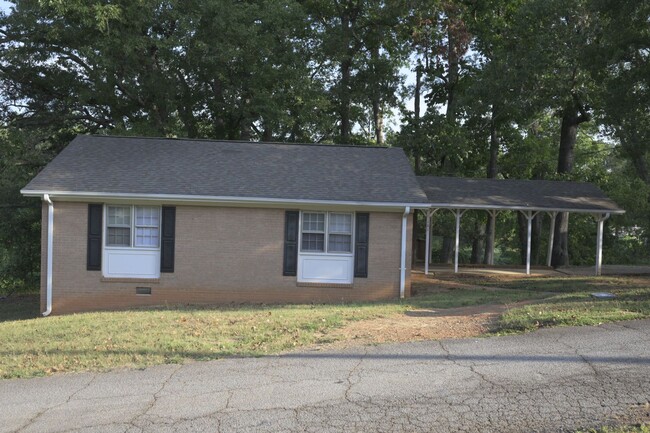 Primary Photo - 2BR/2BA Home with Patio & Pet Friendly in ...