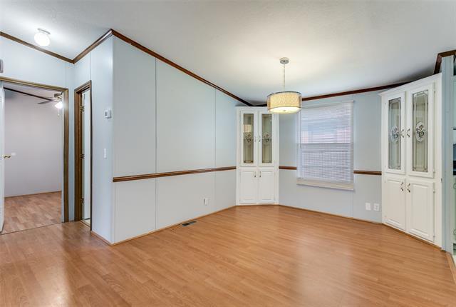 Building Photo - 1720 Hilltop Ln