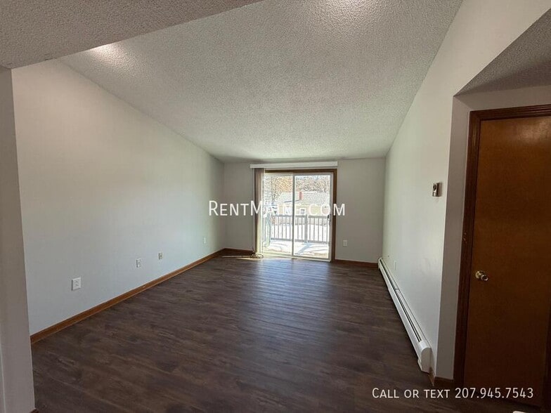 Building Photo - 381-385 Pine St.