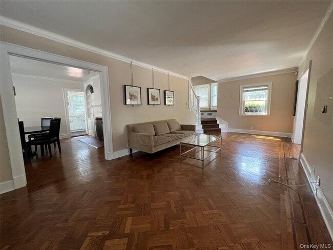 Building Photo - 36 Midland St