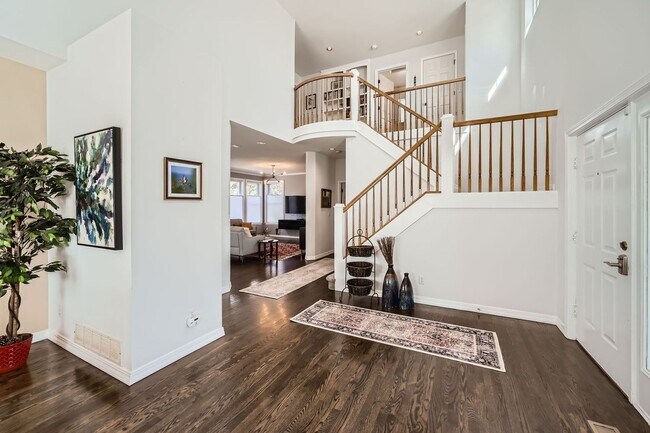 Building Photo - Bright & Cozy 3BDR Retreat in Longmont