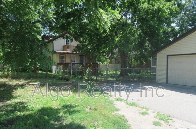 Building Photo - 3111 Russell Ave N