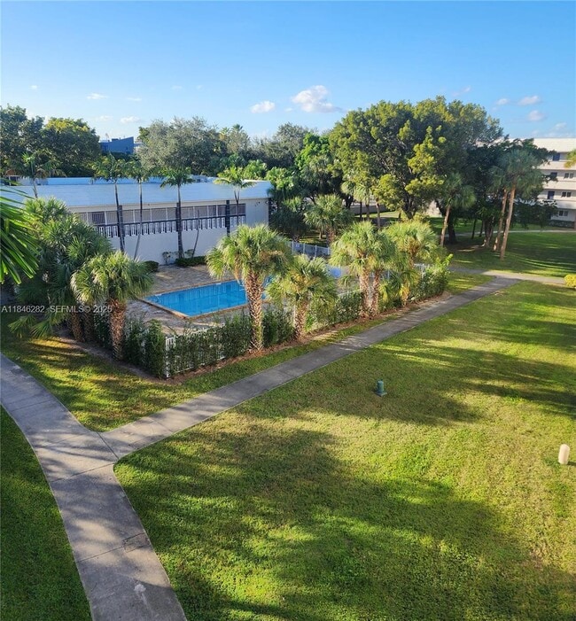 Building Photo - 10820 SW 200th Dr