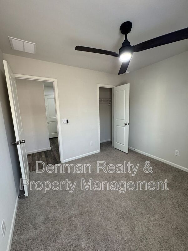 Building Photo - 227 W Douglas Ave