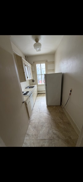 Building Photo - 313 North St