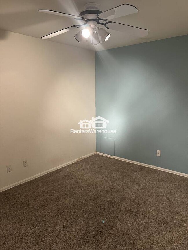 Building Photo - 12281 E Tennessee Dr