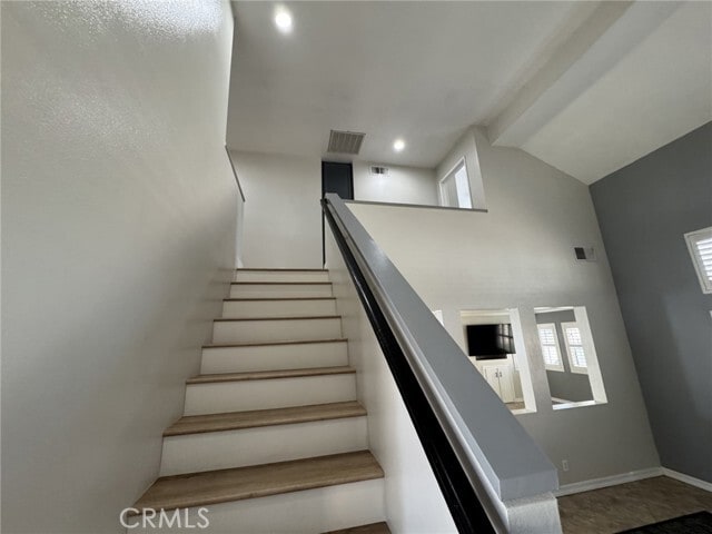 Building Photo - 980 Acorn Ln