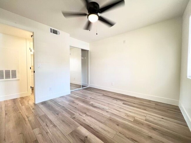 Building Photo - 230 Mission Catalina Ln