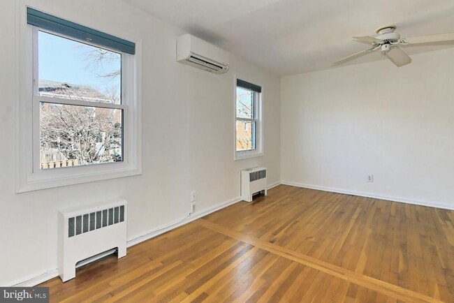 Building Photo - 2942 Landover St