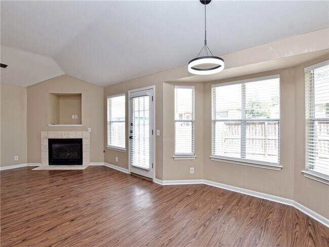 Building Photo - 7220 Black Panda Trail