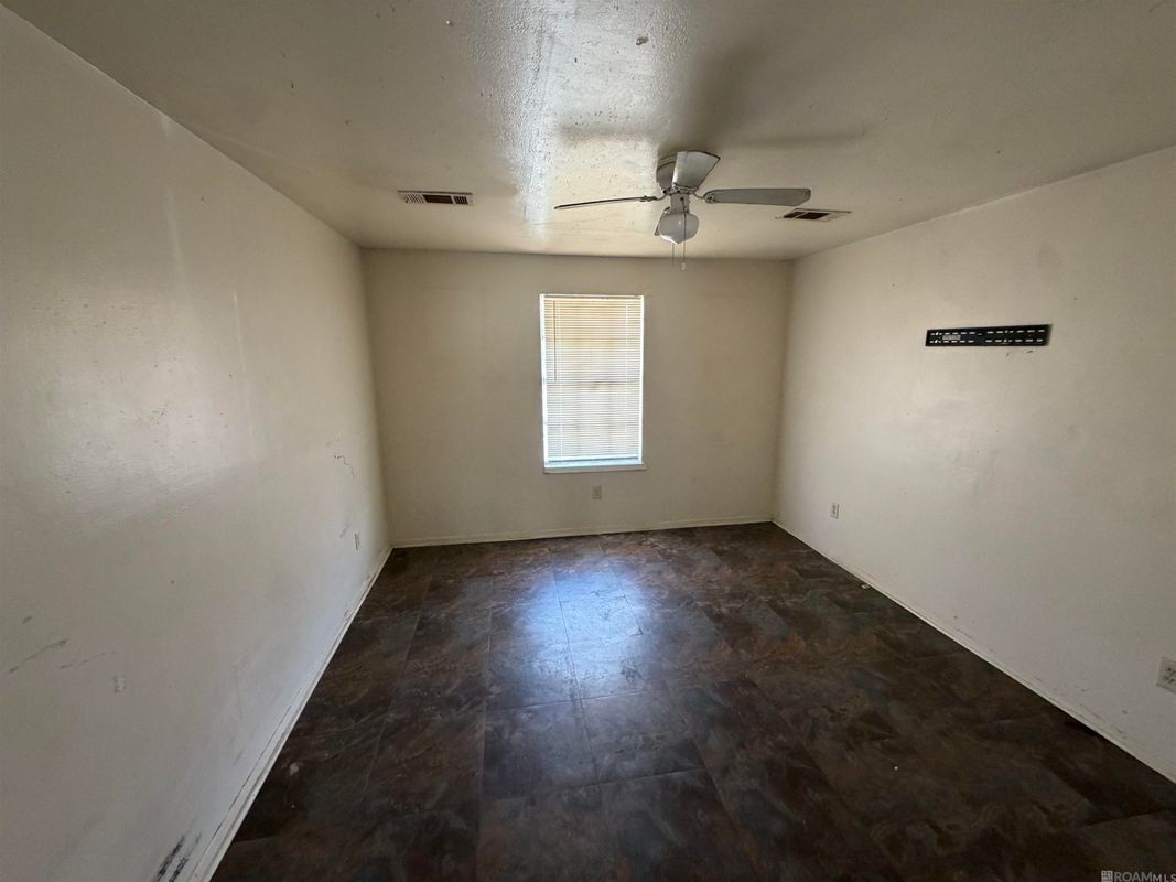 Building Photo - 6879 Cezanne Ave