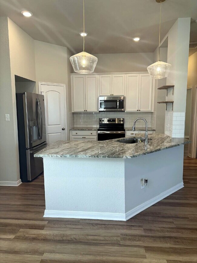 Building Photo - "Charming 3-Bedroom Retreat with 2 Baths in Bryan, TX – Cozy Comfort Awaits!"