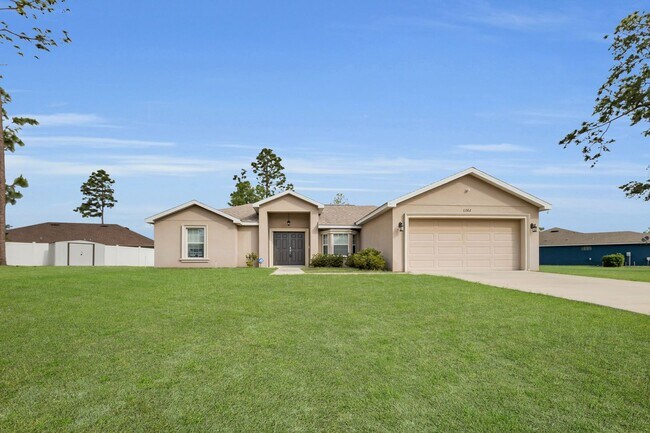Building Photo - Beautiful 3/2/2 House for Rent. Available Now!