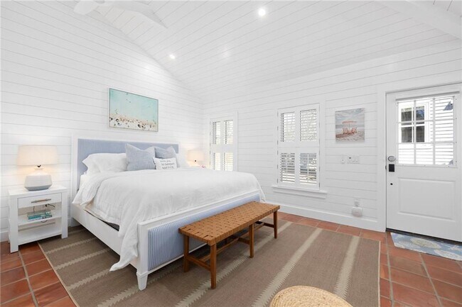 Building Photo - 89 Gibbs Ave