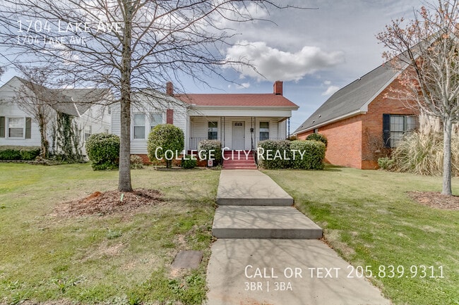 Primary Photo - 1704 Lake Ave