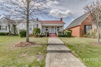 Building Photo - 1704 Lake Ave