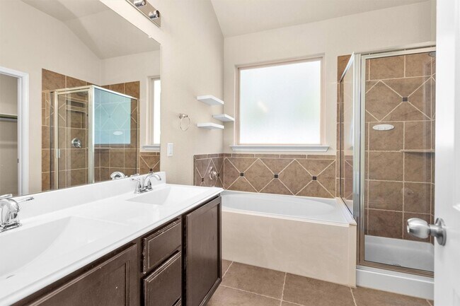 Building Photo - 11502 W Woodmark