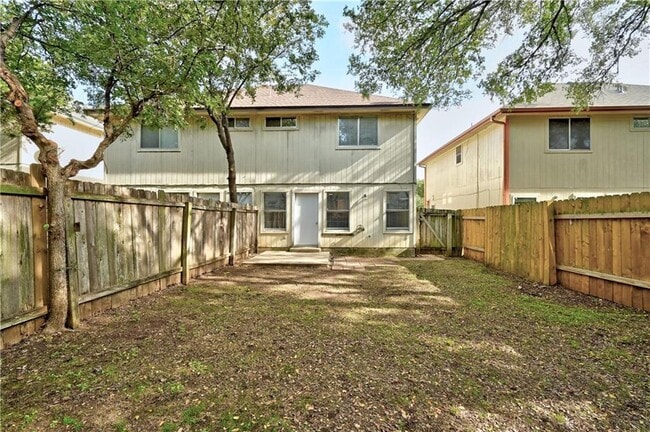Building Photo - 9602 Nightjar Dr