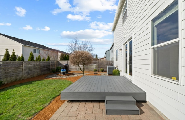 Building Photo - Modern 4BR Corner Lot Home with A/C, Office, Chef’s Kitchen & Private Fenced Yard