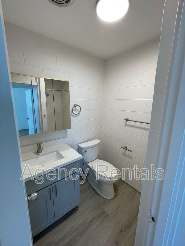 Building Photo - 772 Paani St