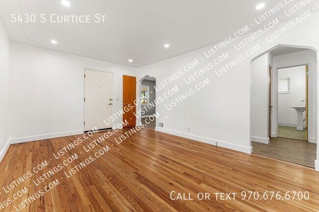 Building Photo - 5430 S Curtice St