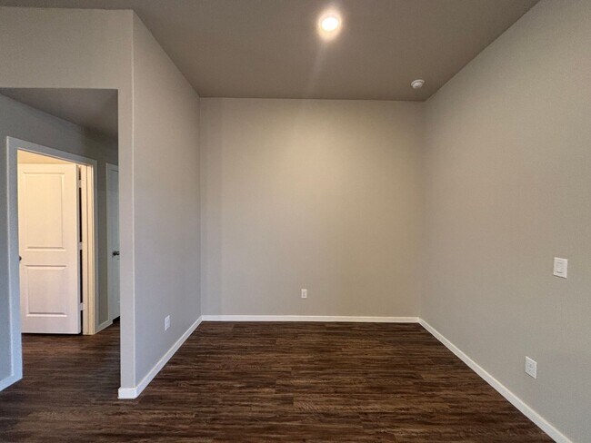 Building Photo - Available June 8th