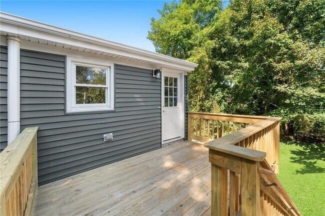 Building Photo - 7 Laneway Ct