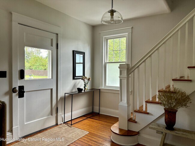 Building Photo - 590 NY-23B
