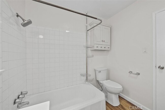 Building Photo - 2214 Rockefeller Ln