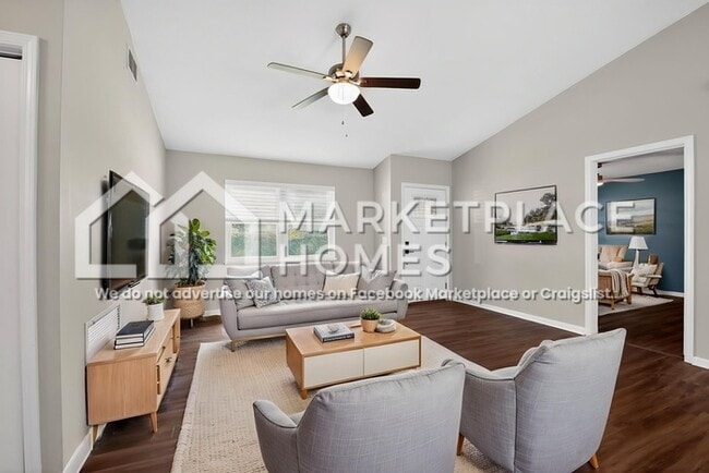 Building Photo - 114 Oak Ct