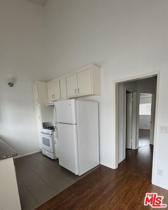 Building Photo - 3744 Delmas Terrace