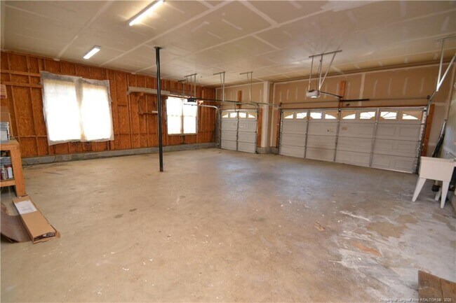 Building Photo - 313 Gooseberry Dr