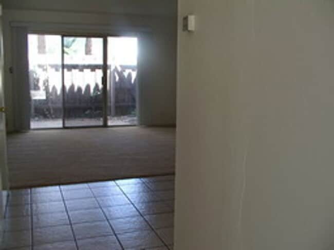 Building Photo - 1009 Murrieta Blvd