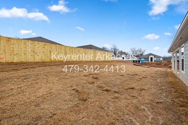 Building Photo - Gorgeous Home in Gentry!