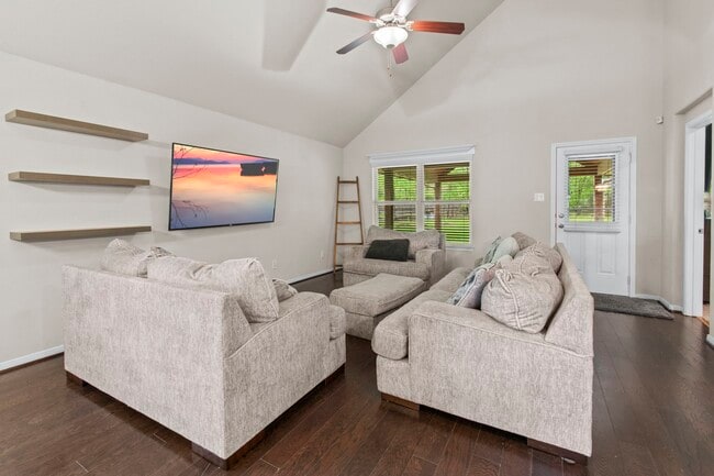 Building Photo - 4551 Axis Trail