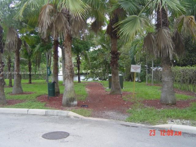 Building Photo - 358 SW 14th Ave