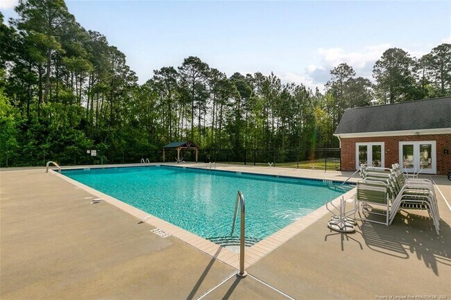 Building Photo - 418 Century Dr