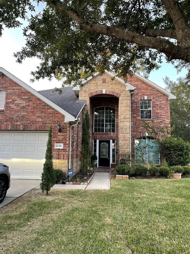 Building Photo - 12331 Natchez Park Ln
