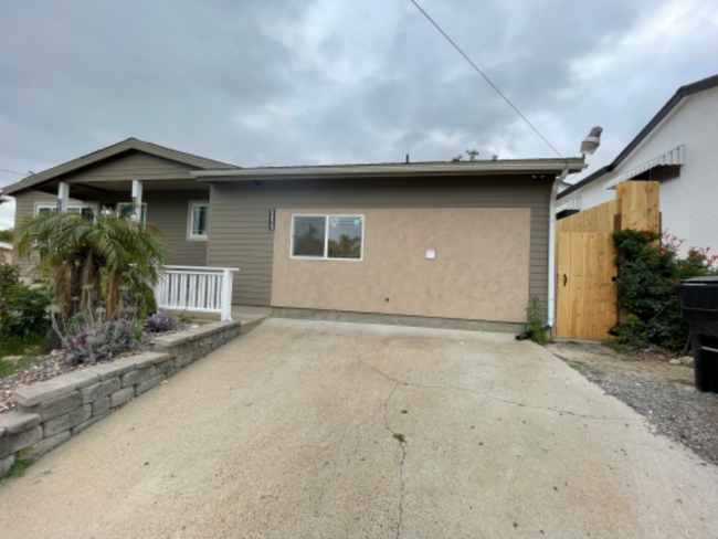 Primary Photo - 5030 54th St